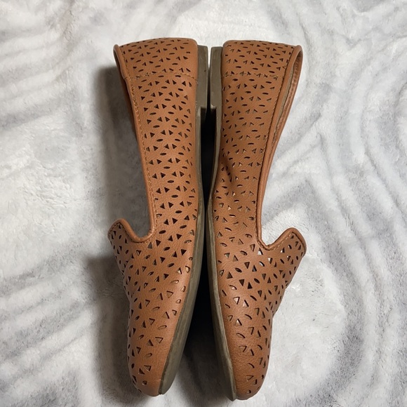 Report Laser-cut loafers - Picture 3 of 7